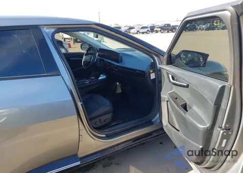 2023 Kia Ev6 Wind from USA, damaged, VIN KNDC3DLC1P5098695